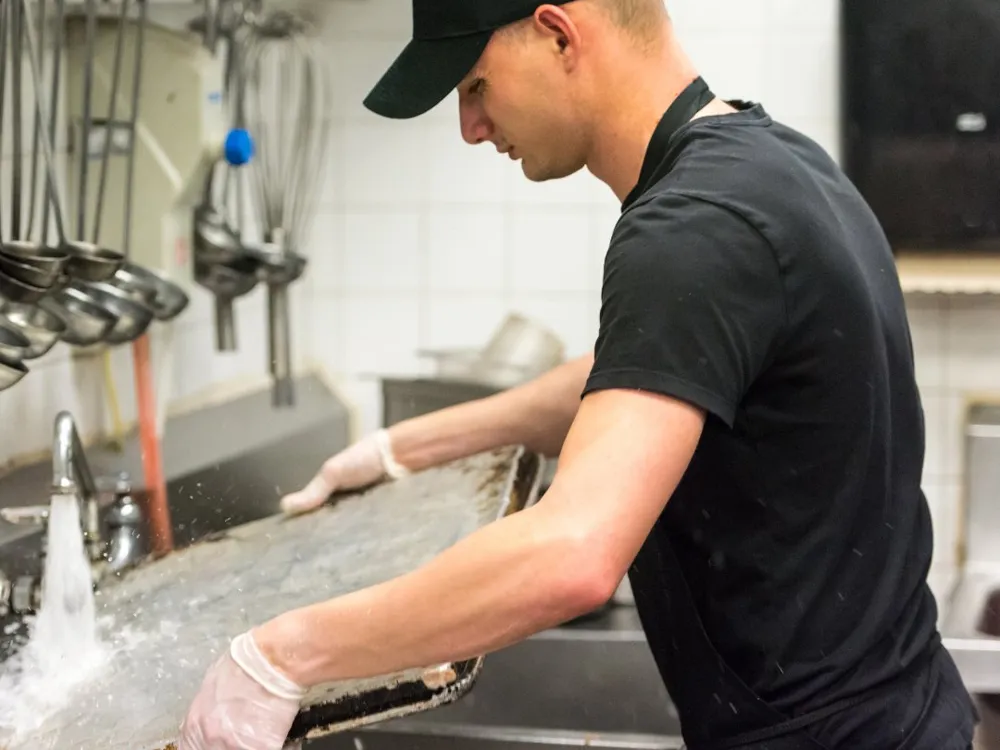Dish station